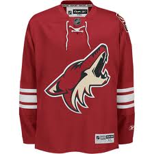 phoenix-coyotes-red-jersey